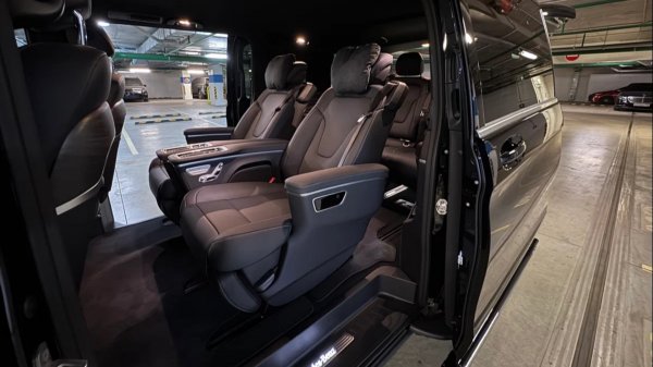 MERCEDES-BENZ V-CLASS 300 XL 2025