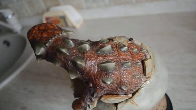 SIDESHOW DINOSAURIA - EUOPLOCEPHALUS MAQUETTE NO. 170-200 :)