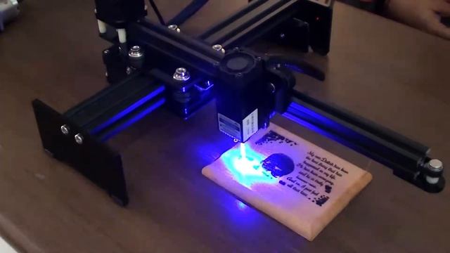 Desktop Laser Marking and Engraving Machine 5000mW Robokits смотреть онлайн