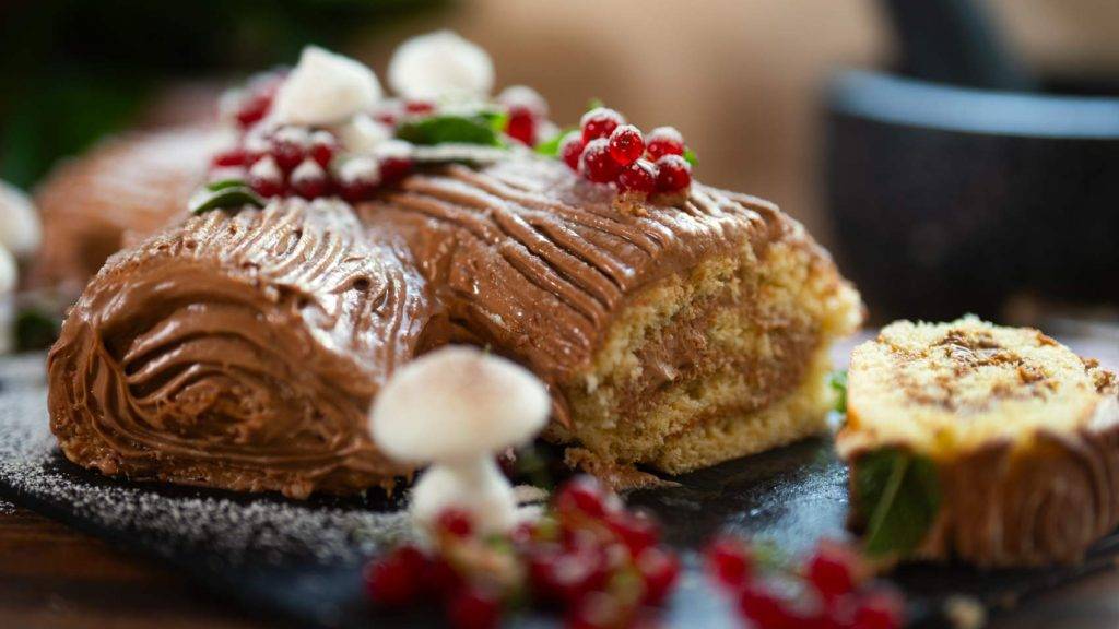 Бисквитный рулет смотреть онлайн