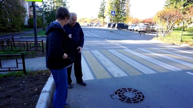 Эксперт Евгений Козырин об улице Спортивной в Ревде смотреть онлайн
