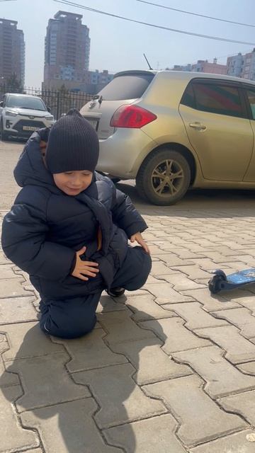 Володя увидел божью коровку. Володе 3,8 смотреть онлайн