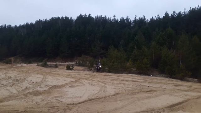 BMW F800gs off road (пески) смотреть онлайн