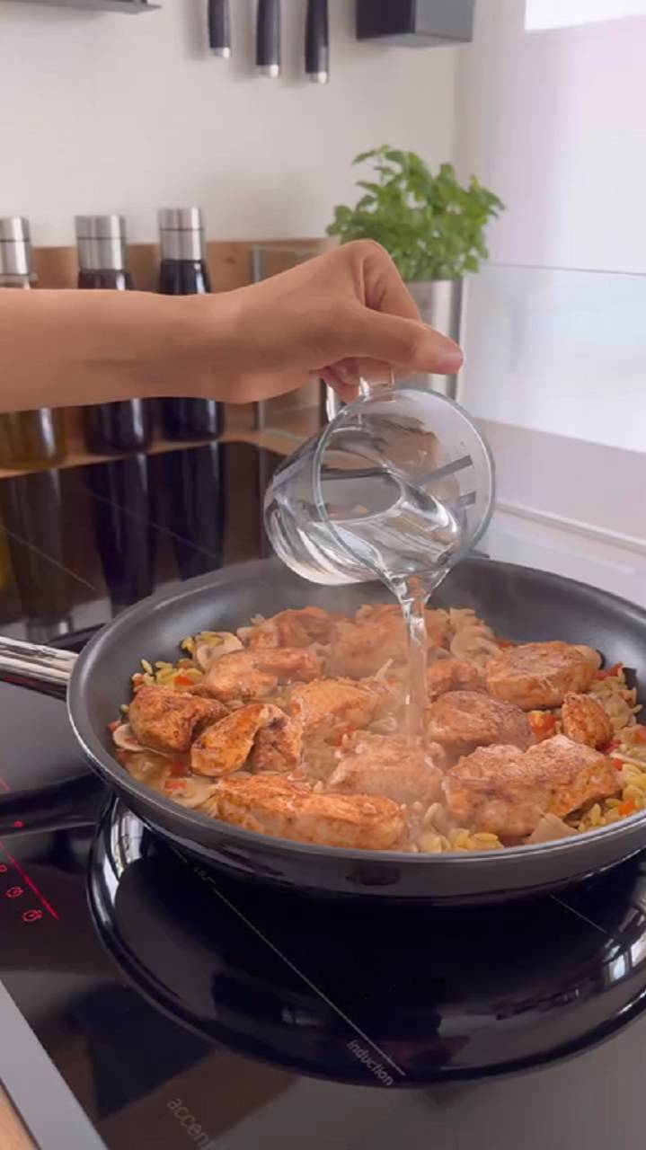 Мы не откладываем до ужина то, что можем съесть на обед