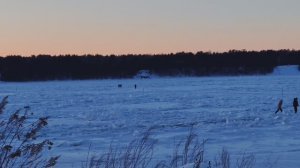 ЕНИСЕЙ ВСТАЛ, ТЕПЕРЬ ТОЛЬКО НА ПОДУШКЕ ЧЕРЕЗ ЕНИСЕЙ ИЛИ ПЕШКОМ.