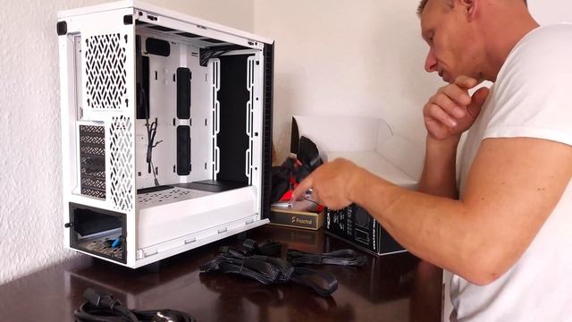 Fractal Design Define 7 Compact Teil 5 - ATX Netzteil ION+ 660P