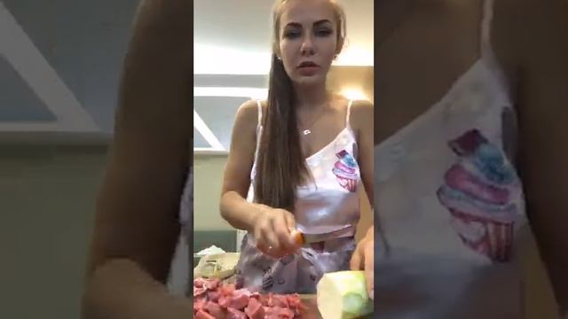 SofiaStuzhuk готовка, часть 1 смотреть онлайн