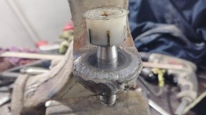 Ремонт посадки пальца наконечника и шаровой Ауди 100/А6 в С4