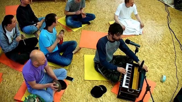 Пятничный Киртан. 11.05.2018г смотреть онлайн