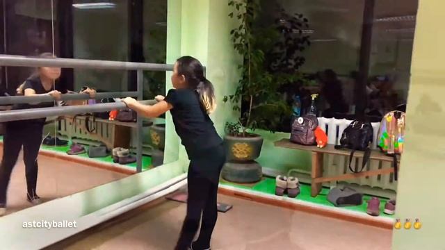 #astcityballet  Warm Up Class 21.10.2019. @adylerkinbaev