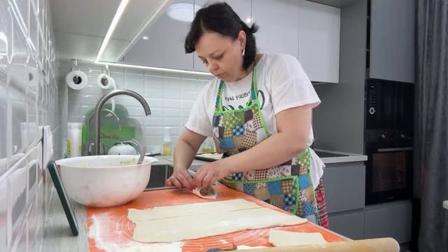 Я на кухне-поболтаем,мне без вас скучно смотреть онлайн