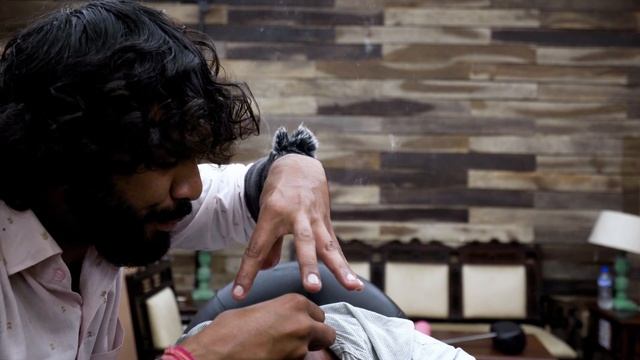Baba Sen Junior And Vikram Cosmic Head Massage For Relaxation | Indian Massage