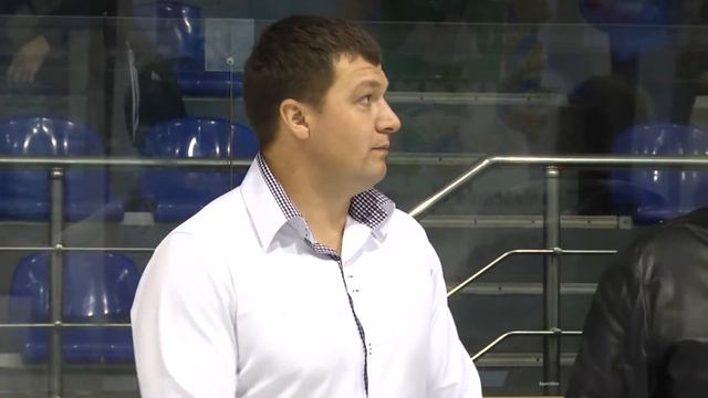 Видеосюжет об открытии отборочного этапа НХЛ в Кургане и матчах 1-го тура в дивизионе «40+» смотреть онлайн
