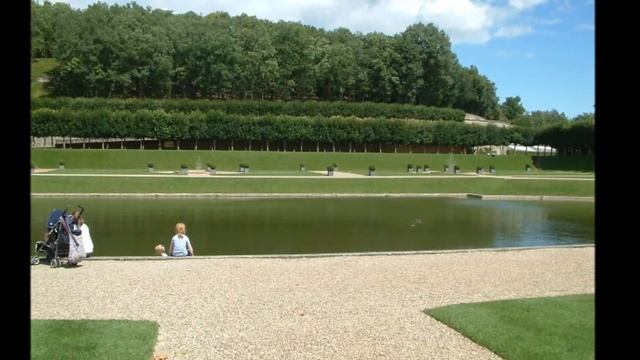 Chateau Villandry Gardens in Loire Valley from experienceloire.com смотреть онлайн