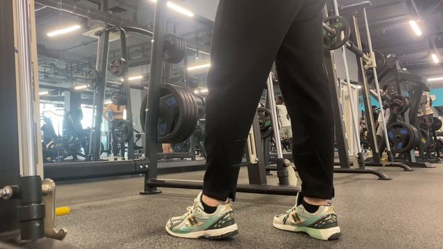 Как накачать икры, как накачать икроножные мышцы? Лучшие упражнения на икроножные на икры.