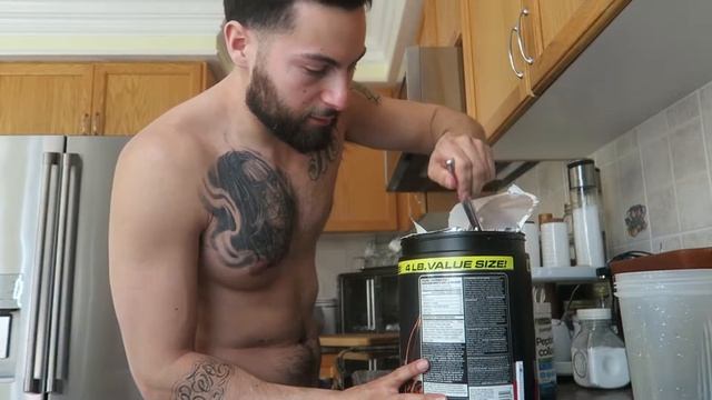 Six Star Triple Chocolate Whey Protein Plus Taste Test Review ! смотреть онлайн