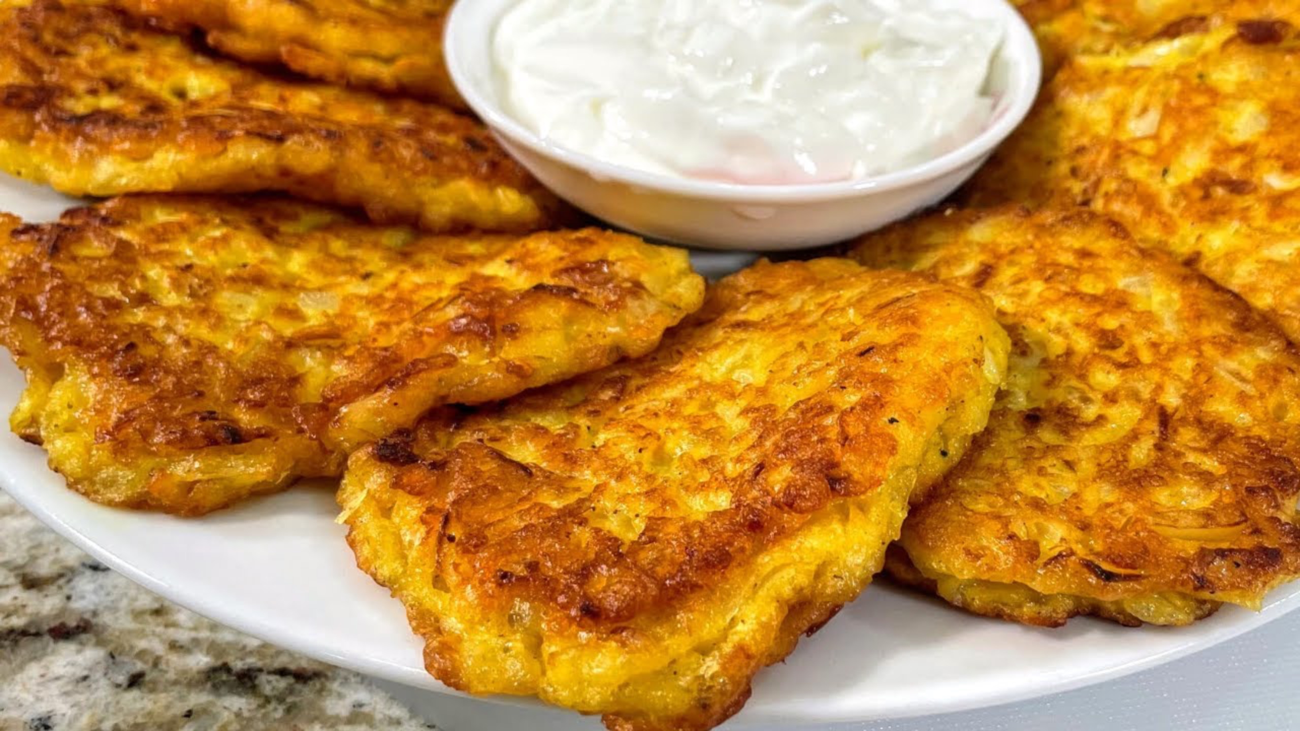 Вкусные котлеты из лука. Как приготовить луковые котлеты. Простой и быстрый рецепт котлет. смотреть онлайн