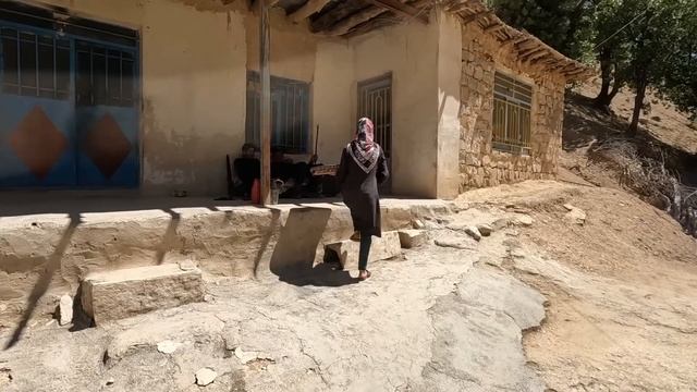 Who Is More Lovely, Saman Or Mahdi? Comparison Of The Intimacy Of Mahdi And Saman!  Survey🧐🤔🧐🤔؟؟؟؟؟