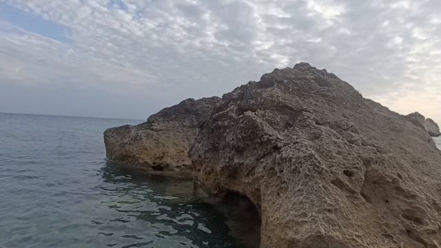 Пафос, пляж Афродиты, побережье на секретном пляже смотреть онлайн