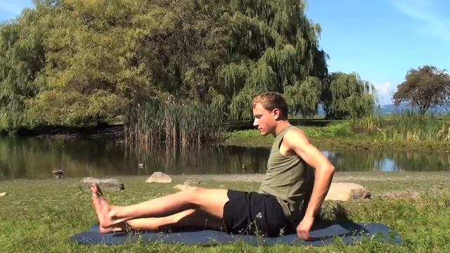 Yoga: Heron Pose (Krounchasana) смотреть онлайн