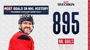 Исторический момент 895-го гола Александра Овечкина и церемония награждения