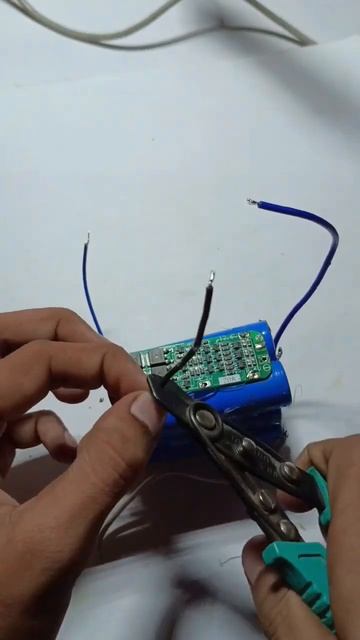how to make a battery pack #project #bms #diyprojects #gadget #how #tech #circuit #electronics смотреть онлайн