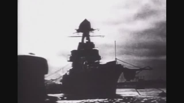 Георгий Виноградов и Даниил Демьянов - Вечер на рейде - Песни военных лет смотреть онлайн