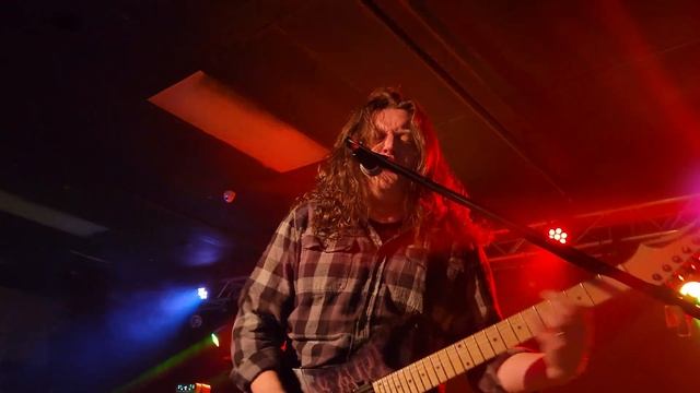 Living Wreckage - Cowboys From Hell (Pantera cover) смотреть онлайн