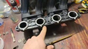 Сборка системы питания ВАЗ 2110 - 2112: впускной коллектор, топливная рампа, форсунки, адсорбер...