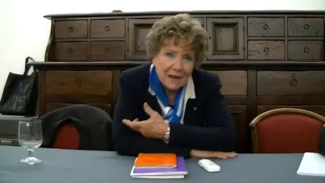 Dacia Maraini alla Libreria Ciofalo смотреть онлайн