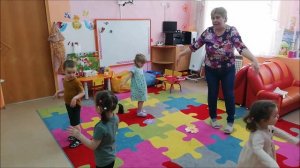 Физминутка Мы листики осенние