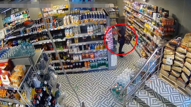На Ставрополье задержали подозреваемого в 10 кражах из сетевых магазинов смотреть онлайн