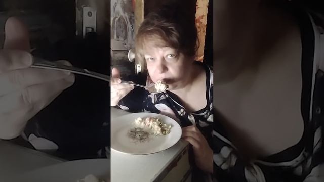 МУКБАНГ. ОЛИВЬЕ смотреть онлайн