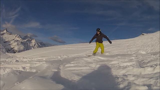 William snowboard jumps in Zermatt смотреть онлайн