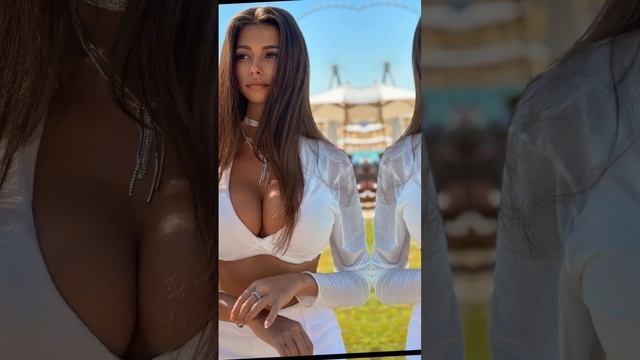 Cristy Ren | Instagram model and Social Media Influencer and bio смотреть онлайн