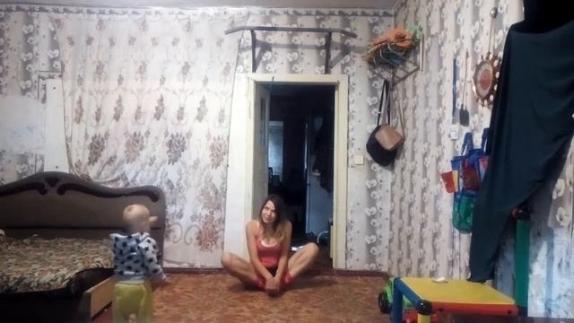 Поперечный шпагат от Daisy Birsa (Лучший урок) смотреть онлайн