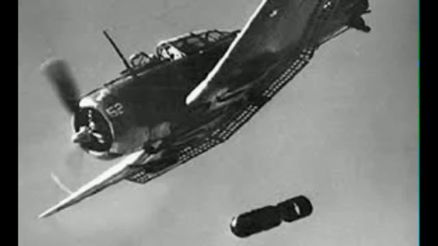 Classic WW2 Prop Plane Dive And Strafe  Sound FX (universal And Cinesound)