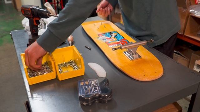 When you order a skateboard online... смотреть онлайн