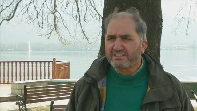 Chinar trees replanted inside Indian Kashmir's iconic Dal Lake to regain lost glory смотреть онлайн