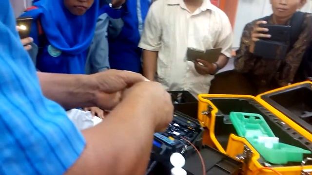 How to rejoin fiber optic cable (Cara menyambung kabel FO) смотреть онлайн