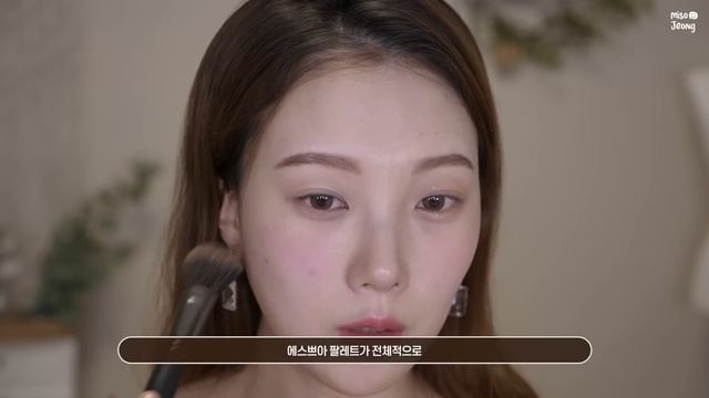 (No광고) 눈화장 망하지 않는법 ❤ 웜톤,쿨톤 초보자용 섀도우 바르는법 (에스쁘아 모브미/애프리콧미) 직장인, 학생 추천 смотреть онлайн