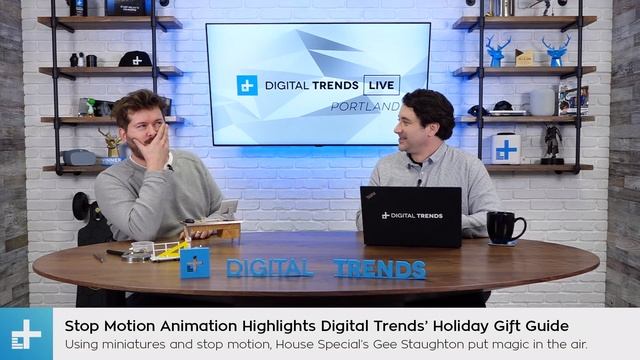Gee Staughton and team bring DT’s Holiday Gift Guide to life with miniatures смотреть онлайн