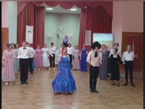 Сцены Пушкинского бала «И сердце вновь горит и любит оттого, что не любить оно не может... «