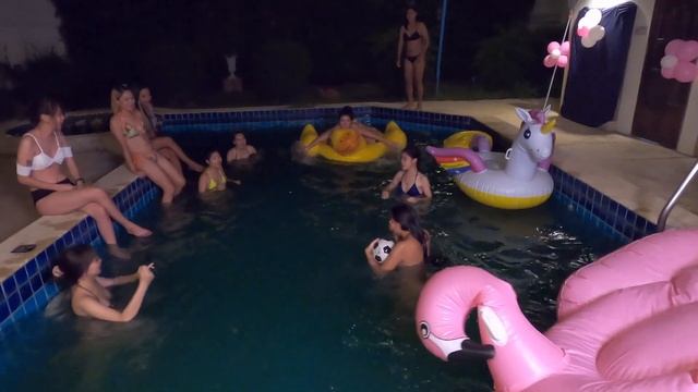 Pool party before Fon's bday with the Desire on Soi 6 Ladies on tour outside Pattaya, Thailand смотреть онлайн