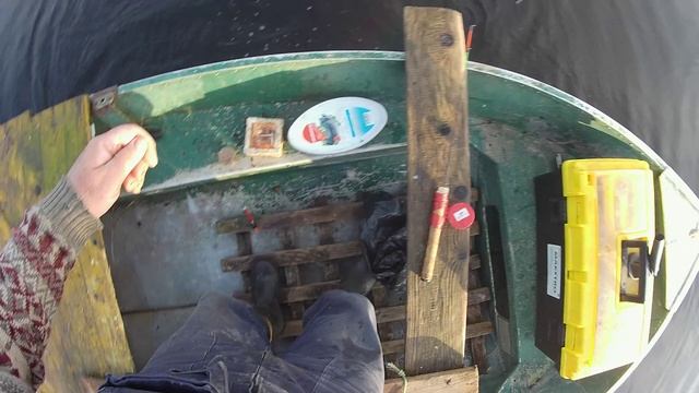 Селигер,рыбалка на поплавок.Ни за то меня дед бил что я садок трогал,а за то что плохо завязывал.