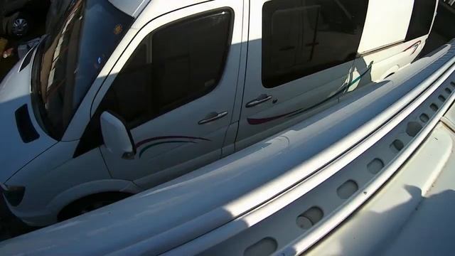 Solar panels on Unistrut. Motorhome conversion. #van build смотреть онлайн
