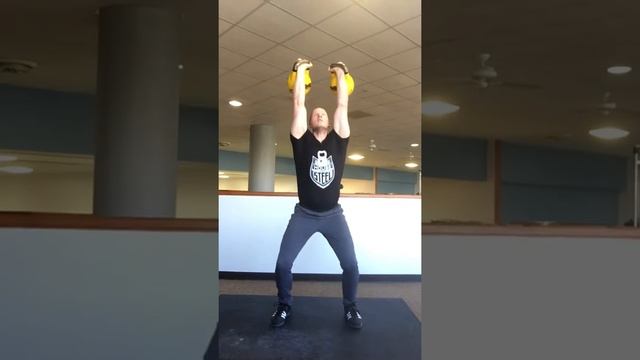 This Kettlebell Sport Wearing UA WG Woven смотреть онлайн
