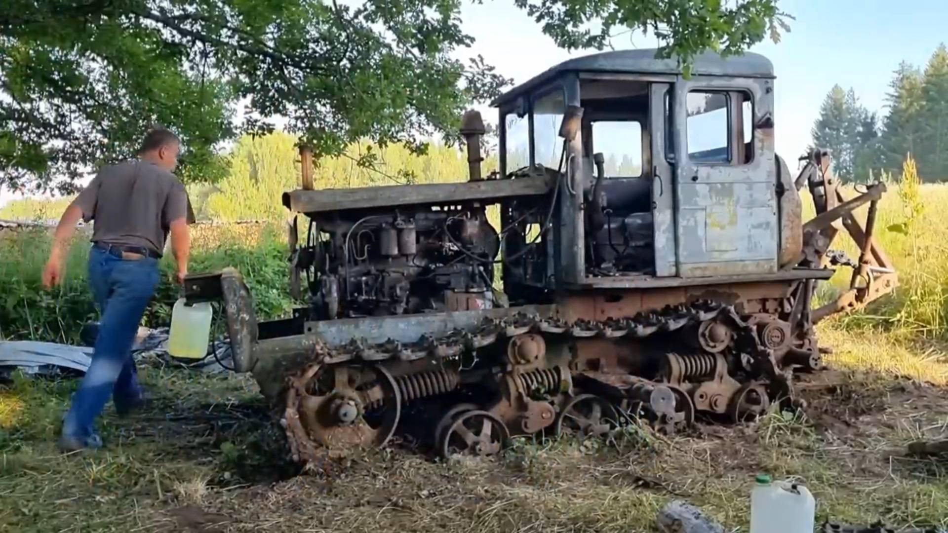 Нашли трактор Т-74 1965 года! Заведется ли?! смотреть онлайн