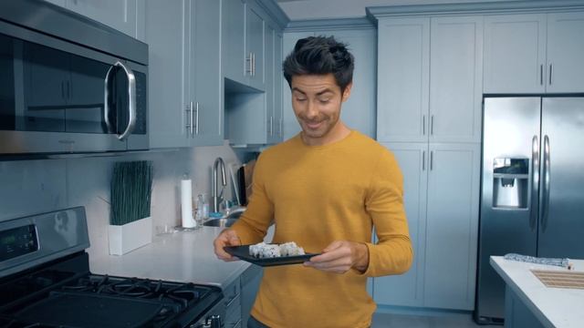 Introducing Low-Carb, High Protein Sushi | Real Good Foods смотреть онлайн