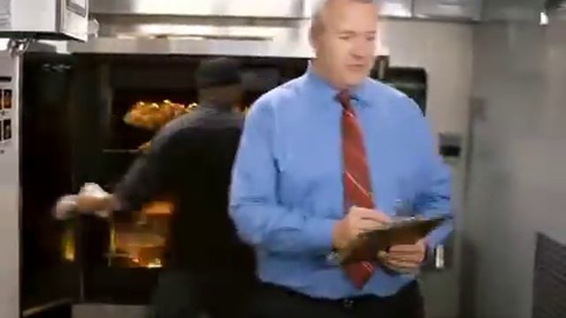 Swiss Chalet Commercial - Paul the Recruit смотреть онлайн